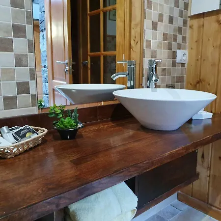 Cho Almeida Holiday home Vega de San Mateo