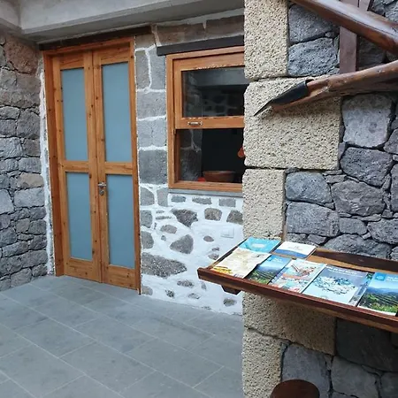 Cho Almeida Vega de San Mateo